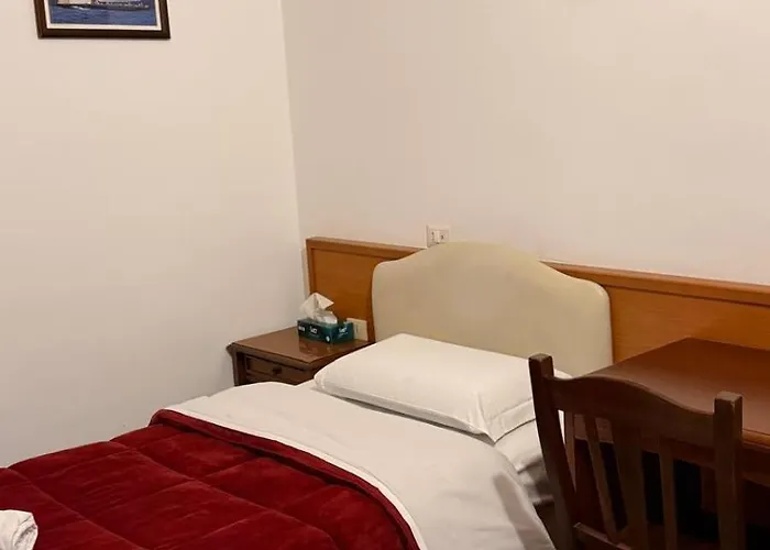 Emanuela Hostel Roma