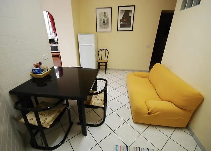 Emanuela Hostel